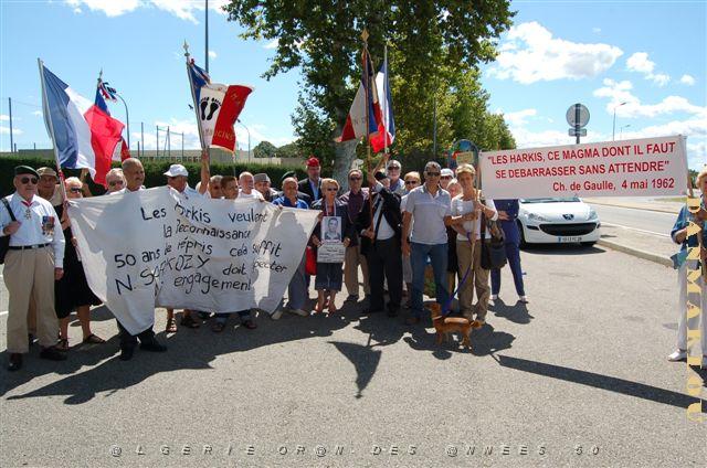 LA MARCHE DES HARKIS AOUT 2011 PIERRELATTE DE HERVE CUESTA  (3).JPG